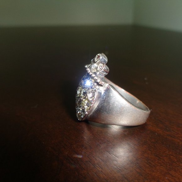 Heart and crown ring- costume jewelry - Picture 6 of 12